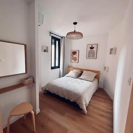 Apartment La Revolution
